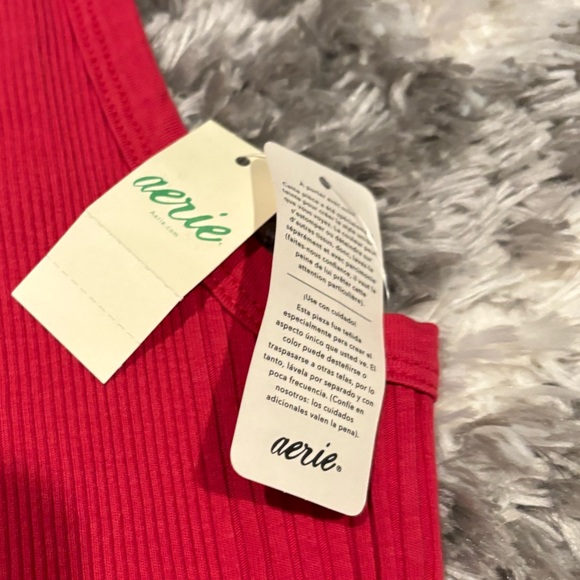 Women's/Teen's Ribbed Tank NWT Size Medium - Picture 5 of 9